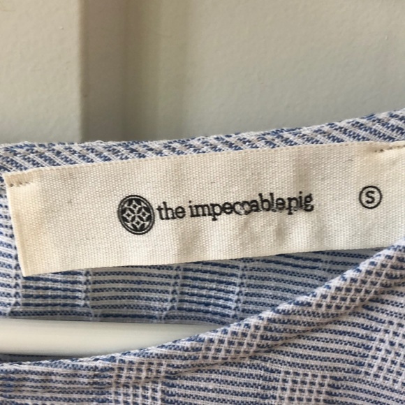 The Impeccable Pig Blouse - Picture 3 of 3